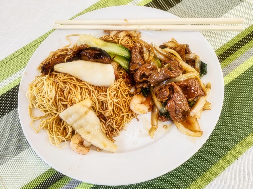 Francis-House-Chow-Mein-Green-Onions-Ginger-Beef