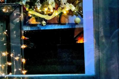 kirby-wang-20241128_165744DesuChristmasDoor1