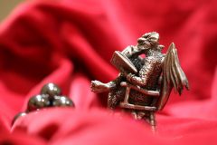 Greg-Meloche-Greg-M-Macro-1
